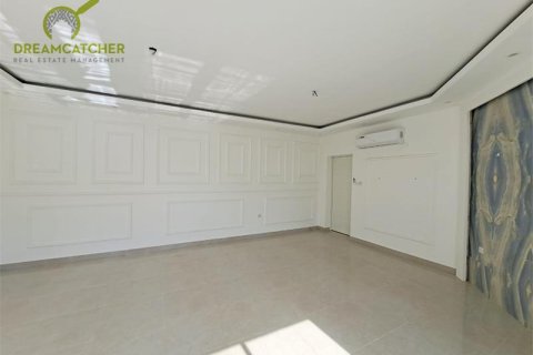 8 bedrooms Villa in Seih Al Ghubb, UAE No. 20206 25