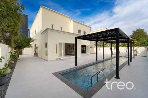 4 bedrooms Villa in Meadows 1, UAE No. 220753 3