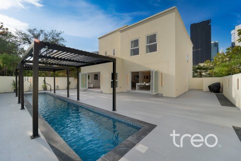 4 bedrooms Villa in Meadows 1, UAE No. 220753