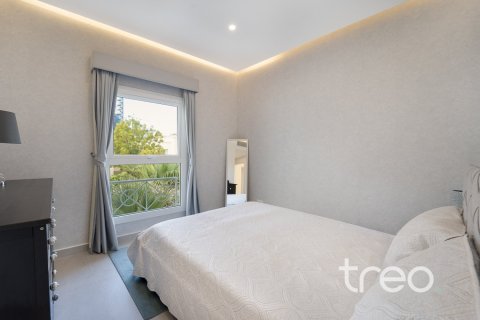4 bedrooms Villa in Meadows 1, UAE No. 220753 19