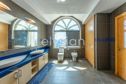4 bedrooms Penthouse in Shoreline Apartments, UAE No. 64976 26