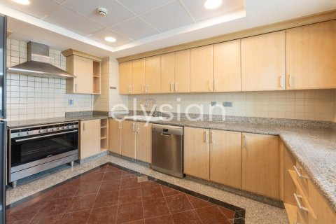 4 bedrooms Penthouse in Shoreline Apartments, UAE No. 64976 20