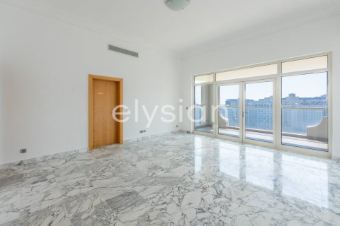 4 bedrooms Penthouse in Shoreline Apartments, UAE No. 64976 4