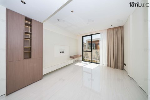 Villa de 4 dormitorios en Dubai, UAE No. 216572 11
