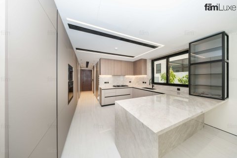 Villa de 4 dormitorios en Dubai, UAE No. 216572 30