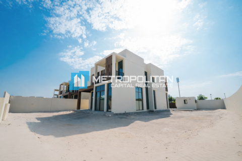 Villa de 4 chambres à Abu Dhabi, UAE No. 136223 4