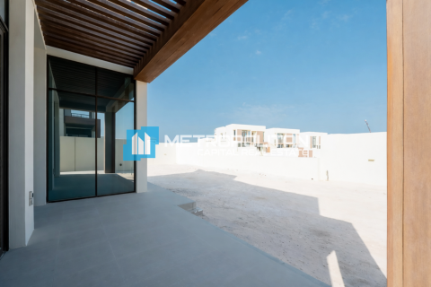Villa de 4 chambres à Abu Dhabi, UAE No. 136223 15
