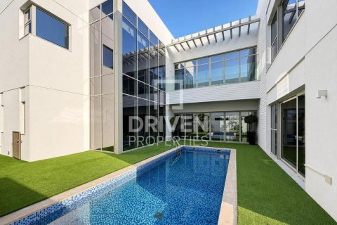Villa de 5 dormitorios en District One, UAE No. 212127 22