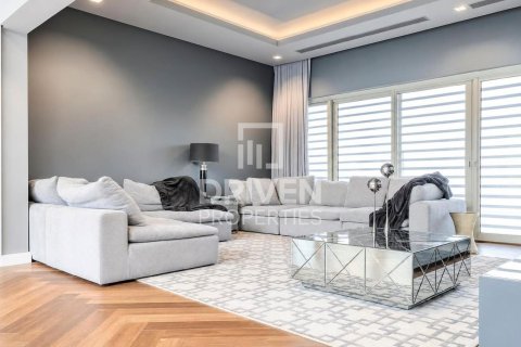 Villa de 5 dormitorios en District One, UAE No. 212127 11