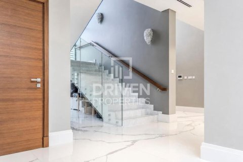 Villa de 5 dormitorios en District One, UAE No. 212127 10