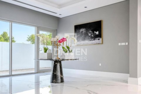 Villa de 5 dormitorios en District One, UAE No. 212127 6