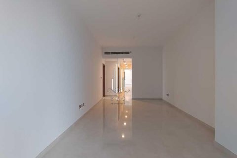 Apartment de 3 dormitorios en Corniche Road, UAE No. 49717 8
