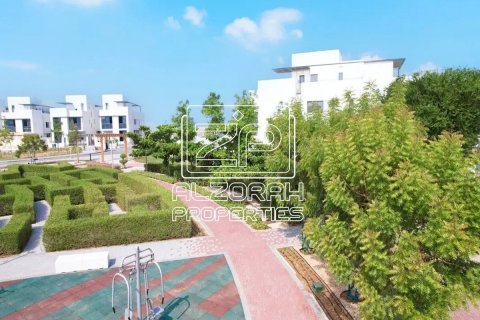 Вилла с 5 спальнями в Hamriyah Free Zone, ОАЭ №154136 13