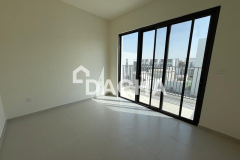 4 bedrooms Townhouse in EMAAR South, UAE No. 163575 11