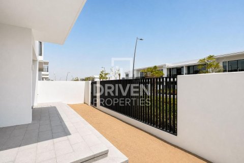 Townhouse de 4 dormitorios en The Valley, UAE No. 223321 17