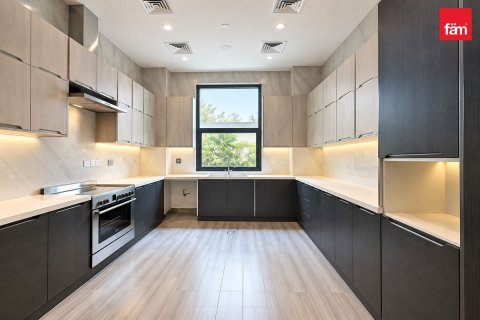 Villa de 5 dormitorios en Dubai, UAE No. 205808 3