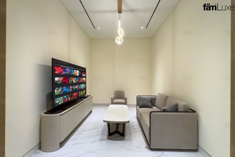 6 bedrooms Villa in Dubai, UAE No. 215940 14