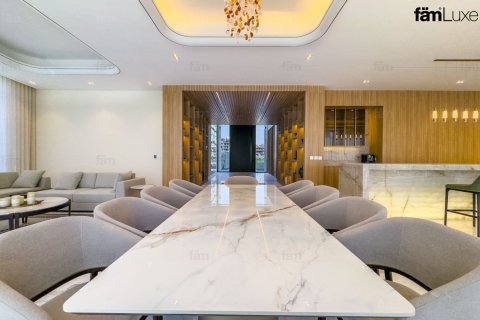 6 bedrooms Villa in Dubai, UAE No. 215940 24