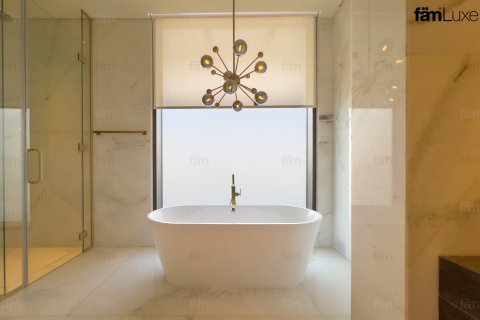 6 bedrooms Villa in Dubai, UAE No. 215940 5