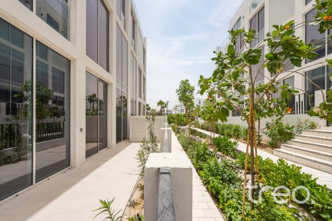 4 bedrooms Townhouse in Al Barari, UAE No. 220764