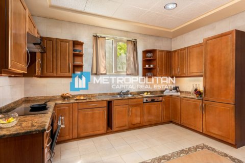 4 bedrooms Villa in Al Raha Beach, UAE No. 135406 5