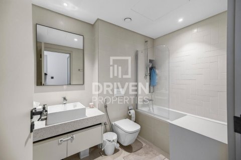 Appartement de 1 chambre à EMAAR Beachfront, UAE No. 221393 13