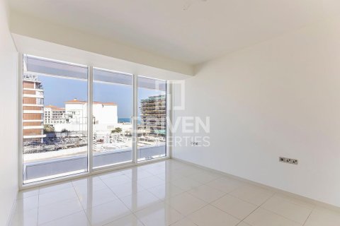 Appartement de 3 chambres à The Crescent, UAE No. 217580 9