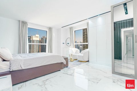 3 bedrooms Apartment in Dubai, UAE No. 164817 18