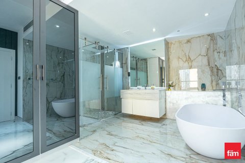 3 bedrooms Apartment in Dubai, UAE No. 164817 7