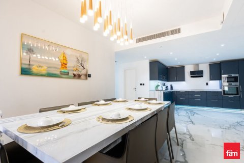 3 bedrooms Apartment in Dubai, UAE No. 164817 24