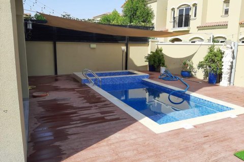 4 bedrooms Villa in Dubai, UAE No. 3916 8