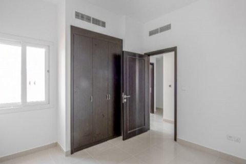 4 bedrooms Villa in Dubai, UAE No. 3916 5
