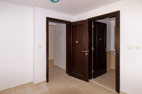 4 bedrooms Villa in Dubai, UAE No. 3916 11