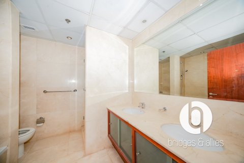 Квартира с 3 спальнями в Дубай Марина, ОАЭ №159940 3
