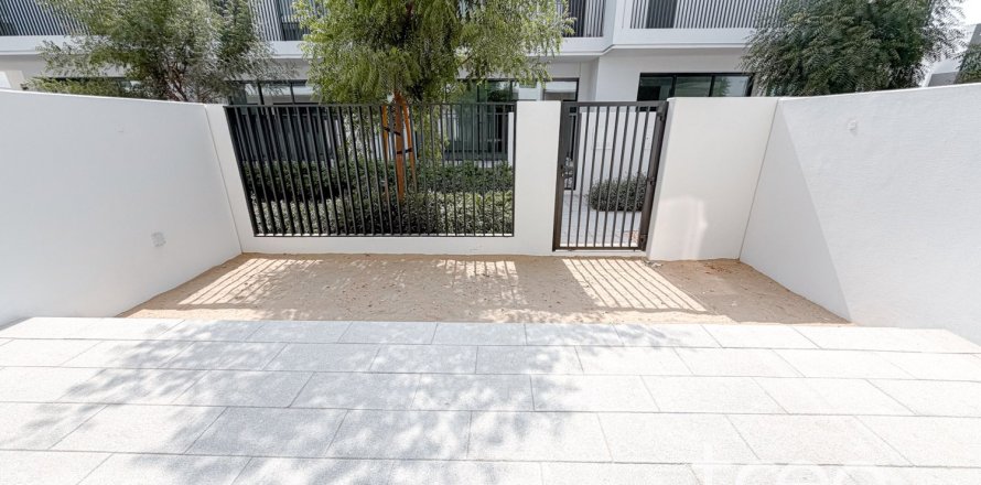 3 bedrooms Villa in The Valley, UAE No. 220947