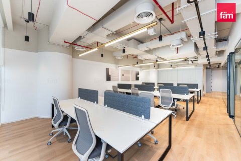 Office de 147m² en Sheikh Zayed Road, UAE No. 159849 9