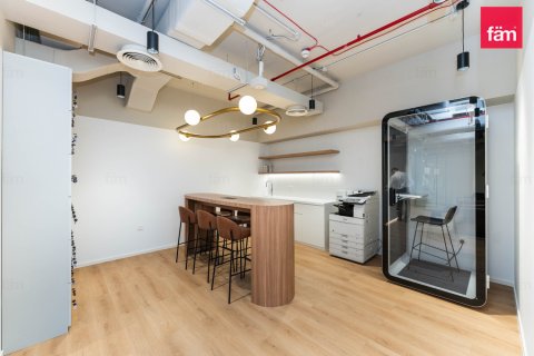 Office de 147m² en Sheikh Zayed Road, UAE No. 159849 6