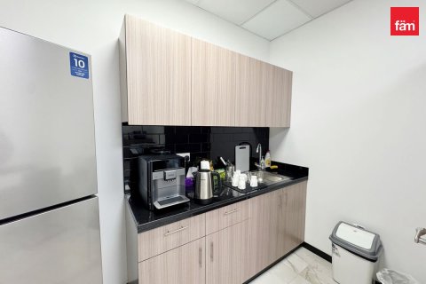 248m² Office in Business Bay, UAE No. 215758 19