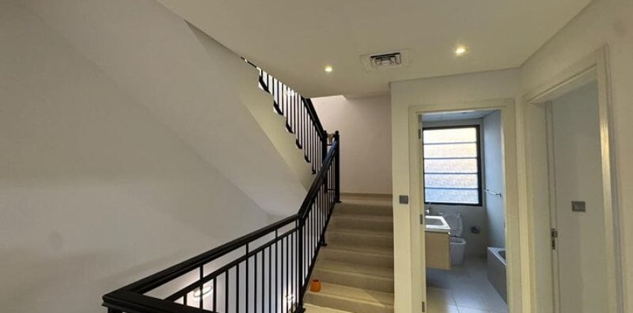 Таунхаус с 5 спальнями в DAMAC Hills (Akoya by DAMAC), ОАЭ №169003