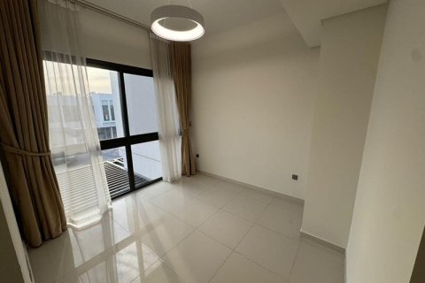 Таунхаус с 5 спальнями в DAMAC Hills (Akoya by DAMAC), ОАЭ №169003 4