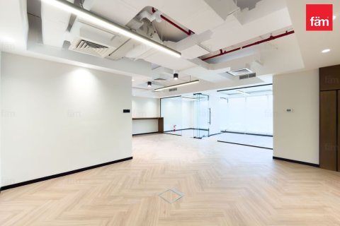 102m² Office in Dubai, UAE No. 216079 10