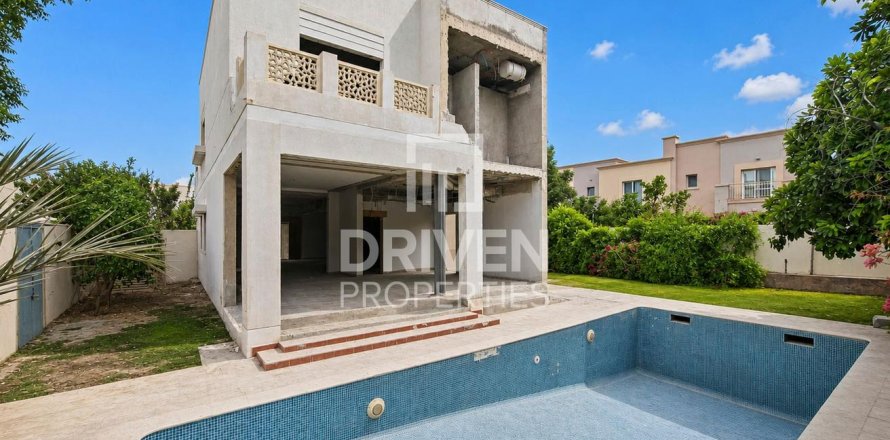 3 bedrooms Villa in Meadows, UAE No. 223109