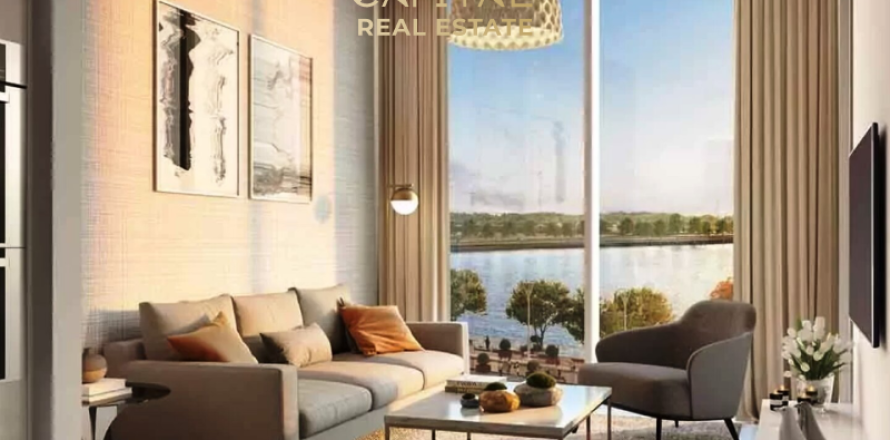 Appartement de 2 chambres à Dubai, UAE No. 7761