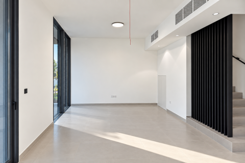 Townhouse de 4 dormitorios en Tilal City, UAE No. 215355 7