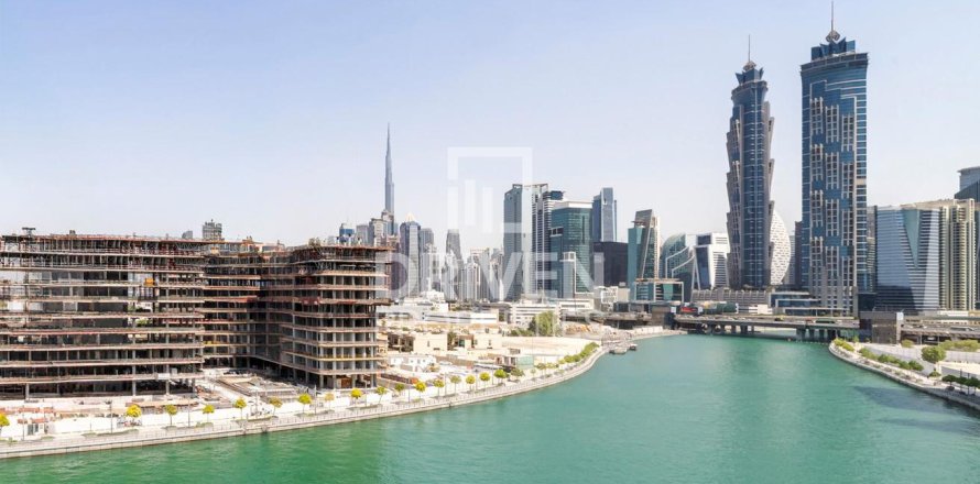 3 bedrooms Apartment in Al Wasl, UAE No. 212297