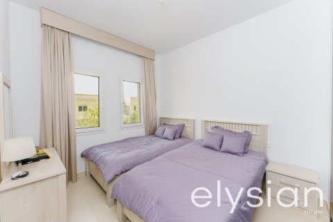 3 bedrooms Villa in Bella Casa, UAE No. 64675 13