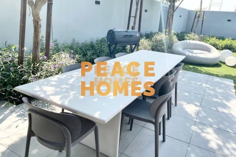 6 bedrooms Villa in Tilal City, UAE No. 10882 10