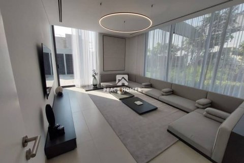 6 bedrooms Villa in Tilal City, UAE No. 10882 4