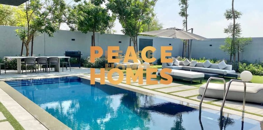 6 bedrooms Villa in Tilal City, UAE No. 10882