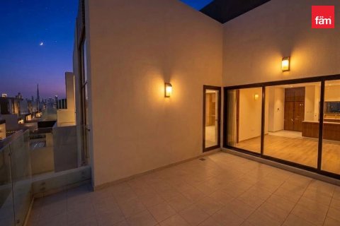 4 bedrooms Townhouse in Dubai, UAE No. 210102
